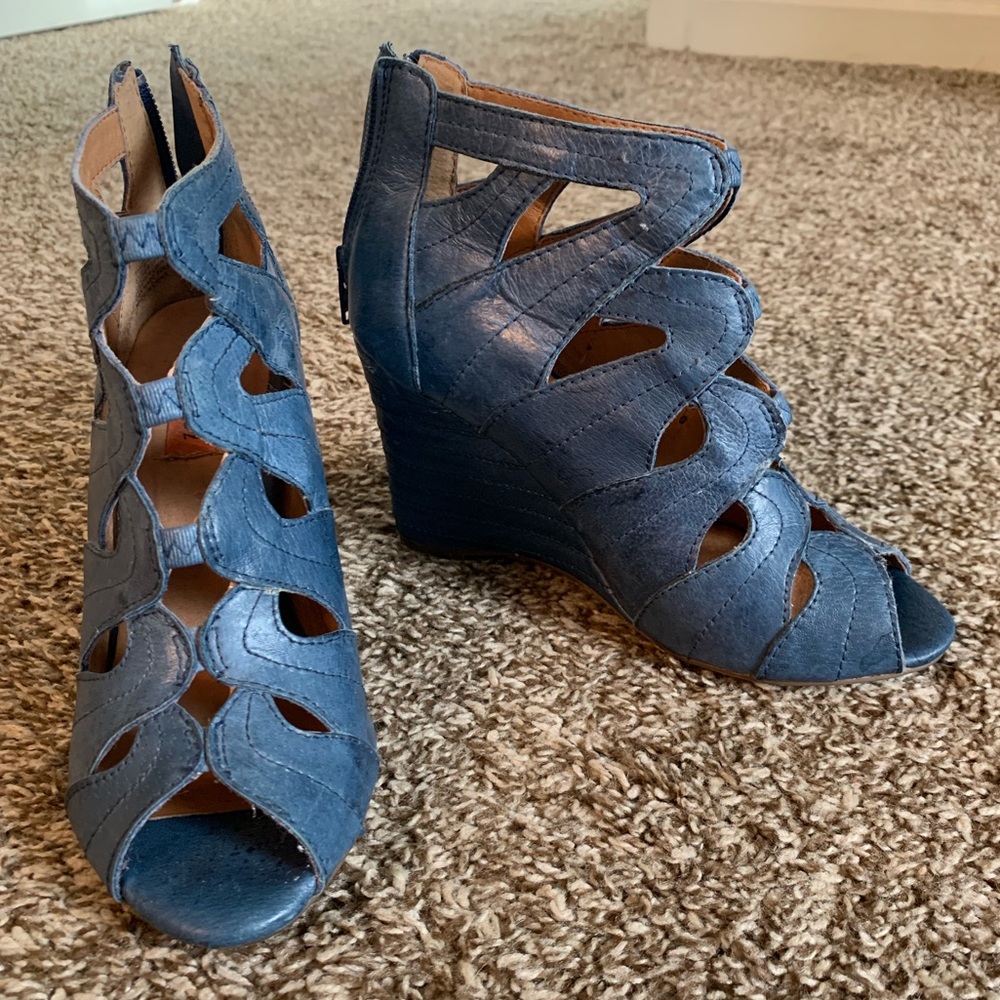 Miz mooz wedge shoes